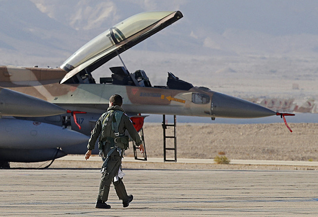 200 letounů, 500 cílů. Náš dosud největší letecký útok, hlásí izraelská armáda