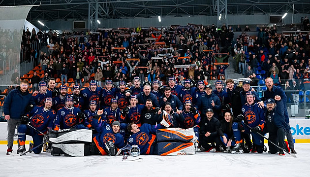 Litoměřické Nagano, Vsetín na kolenou: Semklo nás, když si Sparta vytáhla opory