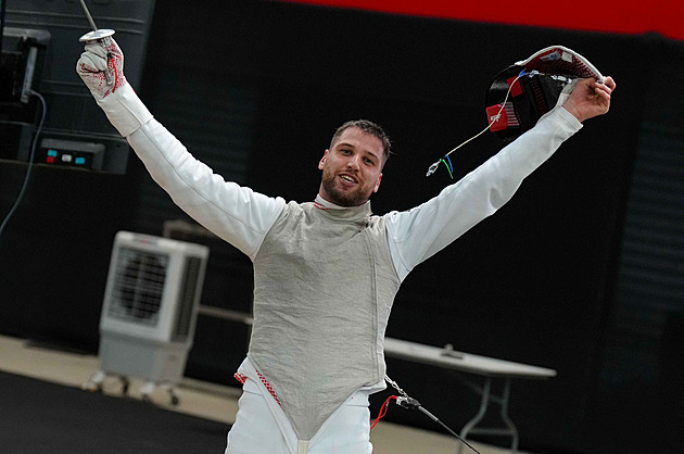 Stříbrná Káhira. Choupenitch byl na Světovém poháru fleretistů druhý i letos