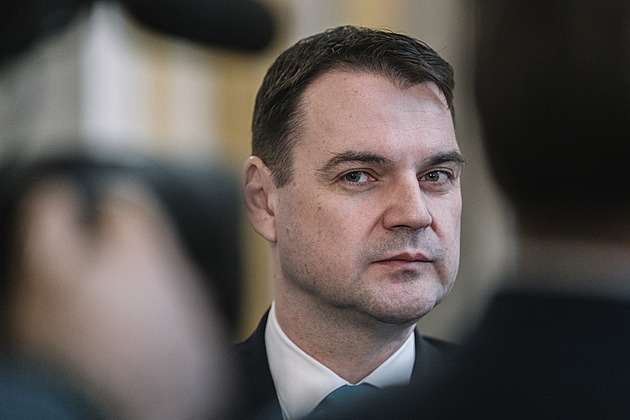 Předák sudetských Němců podcenil reakci české společnosti, tvrdí Macinka