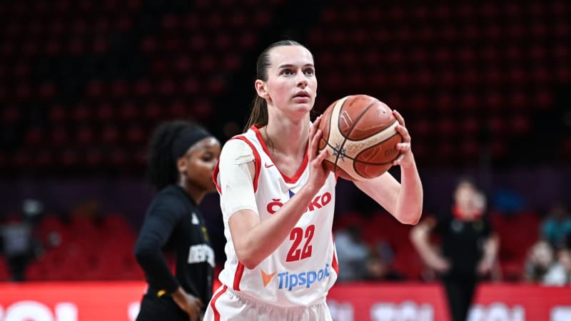 Hned dvě Češky si zahrají ženskou NBA, skončí tak 16leté čekání. Hráčky vyšlou USK a Žabiny